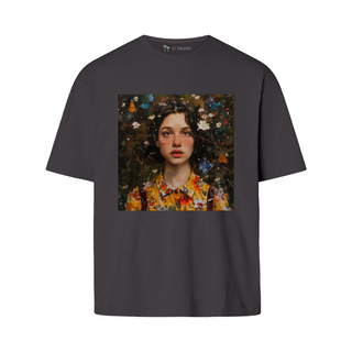 Charming Young Woman - Swallowtailt | Oversize T-Shirt